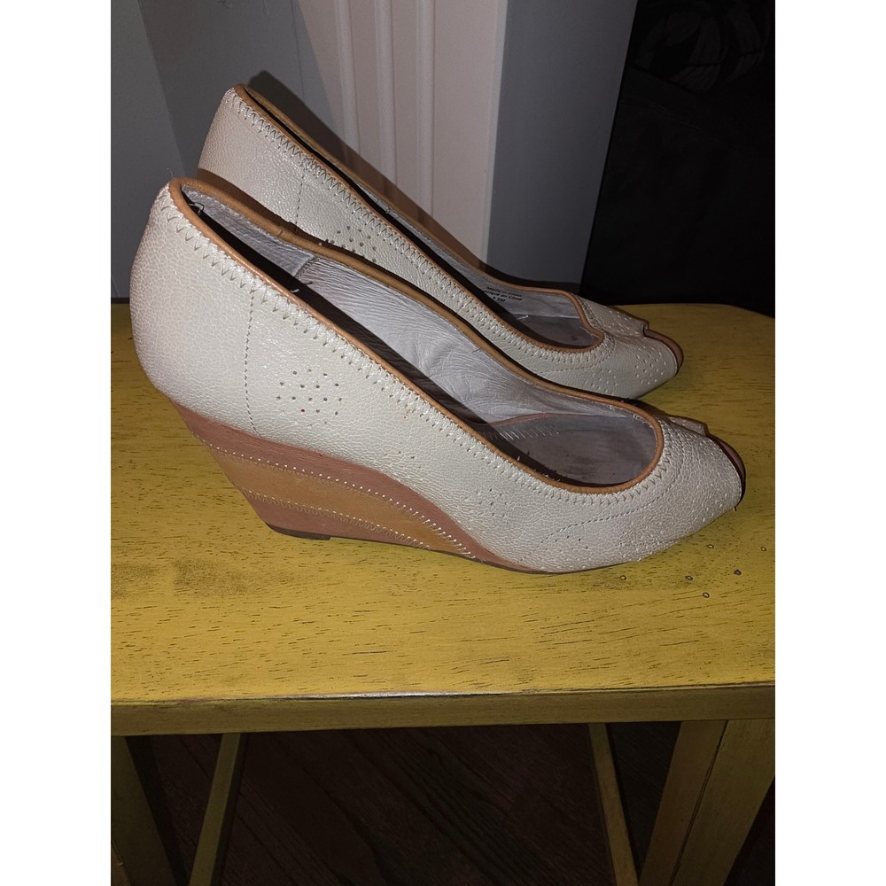 Pilcro and the Letterpress Cream Leather Peep Toe Wedge Shoes Size 7.5M